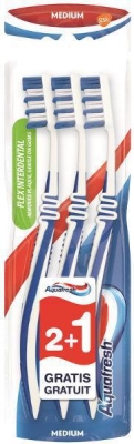 Foto van Aquafresh tandenborstel flex interdental medium 3st via drogist