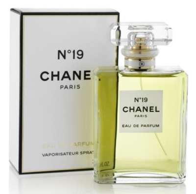 Foto van Chanel no.19 eau de parfum spray 50ml via drogist