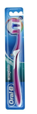 Foto van Oral-b tandenborstel complete 5 way clean 1st via drogist