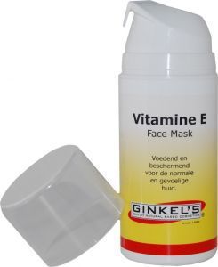 Foto van Ginkel's vitamine e face scrub 100ml via drogist