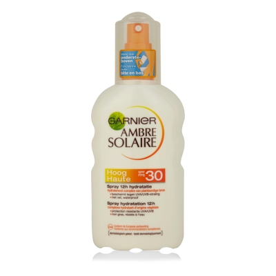 Foto van Garnier ambre solaire zonnebrand spray spf 30 200ml via drogist